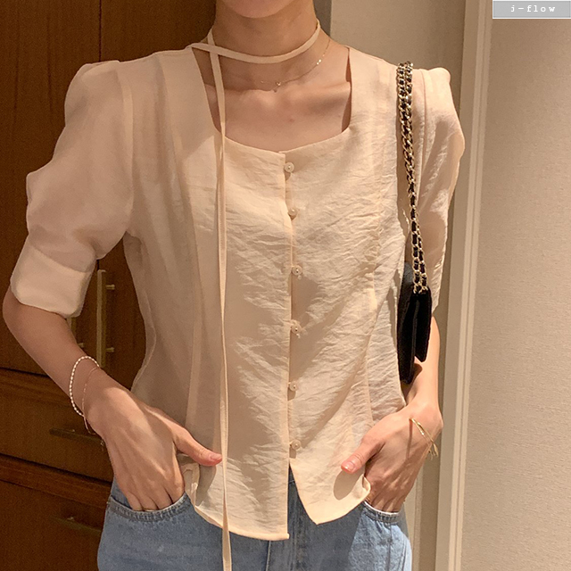 포닛 스퀘어넥 라인 크롭 블라우스 3col 여름 봄 스트랩 절개 5부소매 시스루 제이플로우 - 상품 이미지