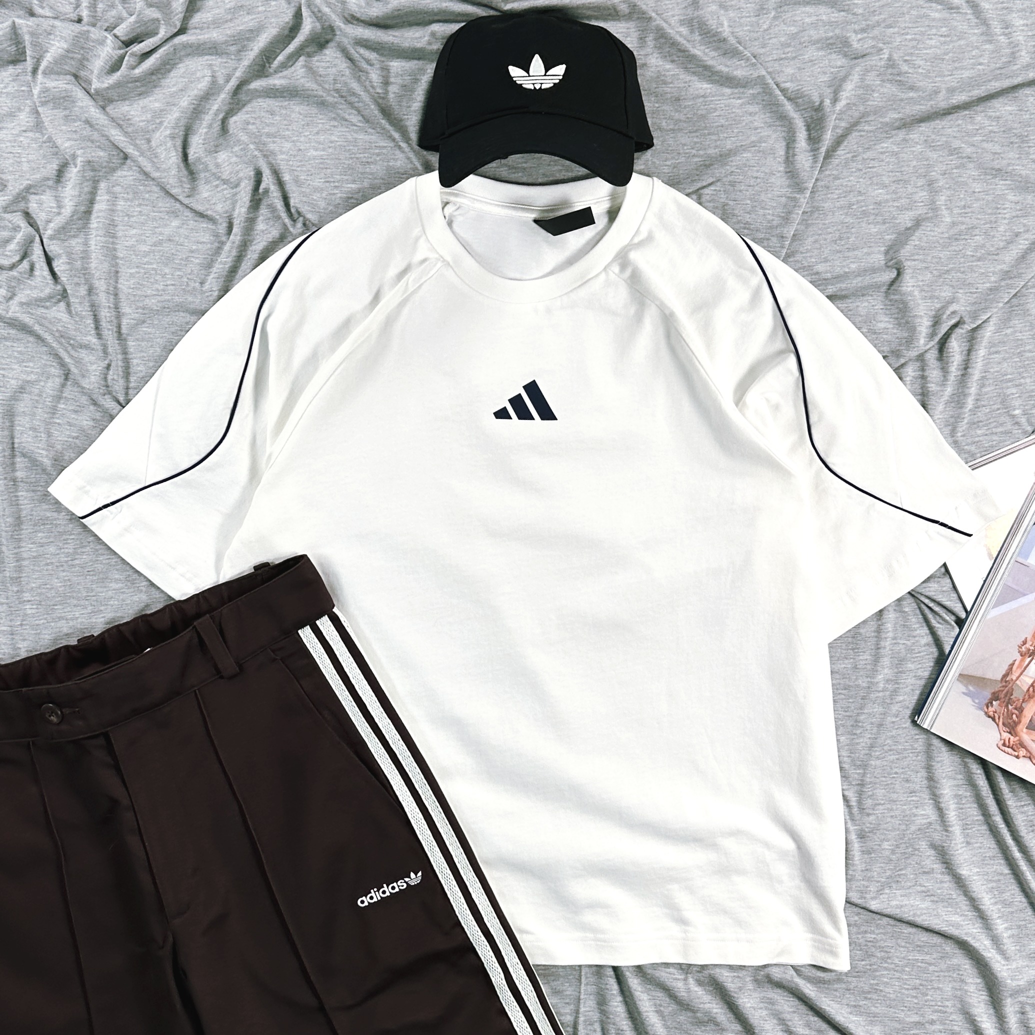 아디다스 반팔티 파이핑 오버핏 티셔츠 이미지 7