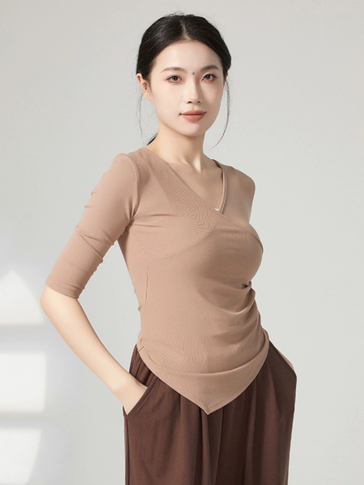 라인 상의 라틴 댄스 티셔츠 여자 칠부 트레이닝복 봄여름 댄스복 - 상세 이미지 5