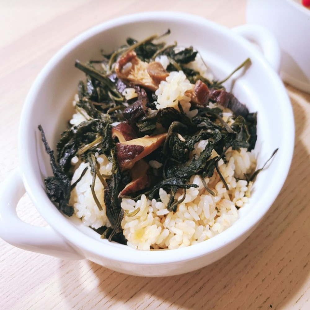 햇담송화 버섯영양밥 3종 곤드레 취나물 슬라이스 30g 4팩 12인분 무농약송고버섯 나물밥 - 상세 이미지 4
