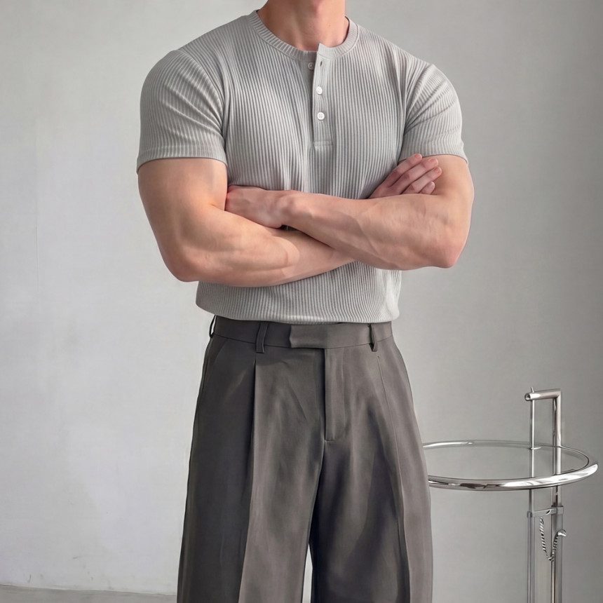 ai-fitting-4-arms-crossed_1.jpg