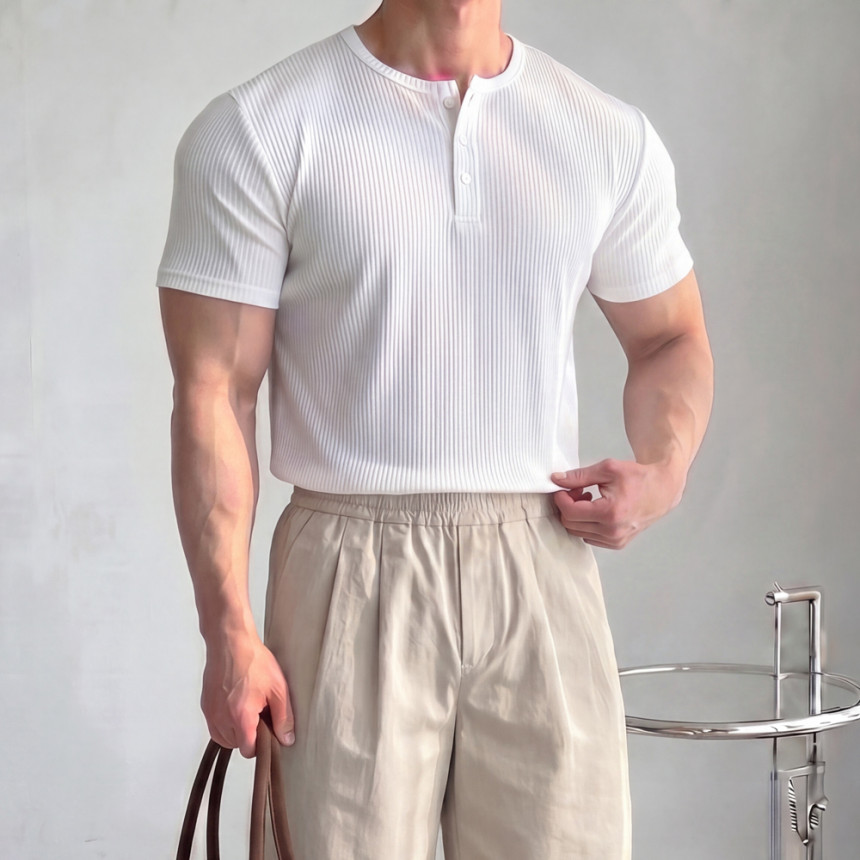 ai-fitting-5-holding-hem_1.jpg