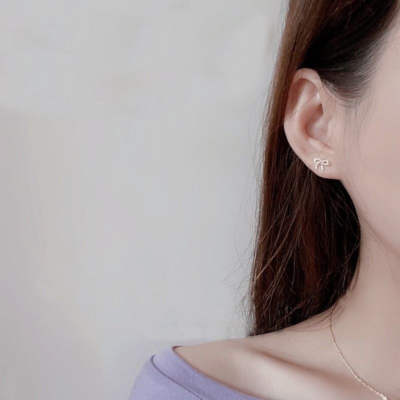 귀걸이 4종 하트 리본 깃털 튤립 귀걸이 피어싱 귀찌 이어링 쥬얼리 여성 악세사리 선물 - 상세 이미지 5