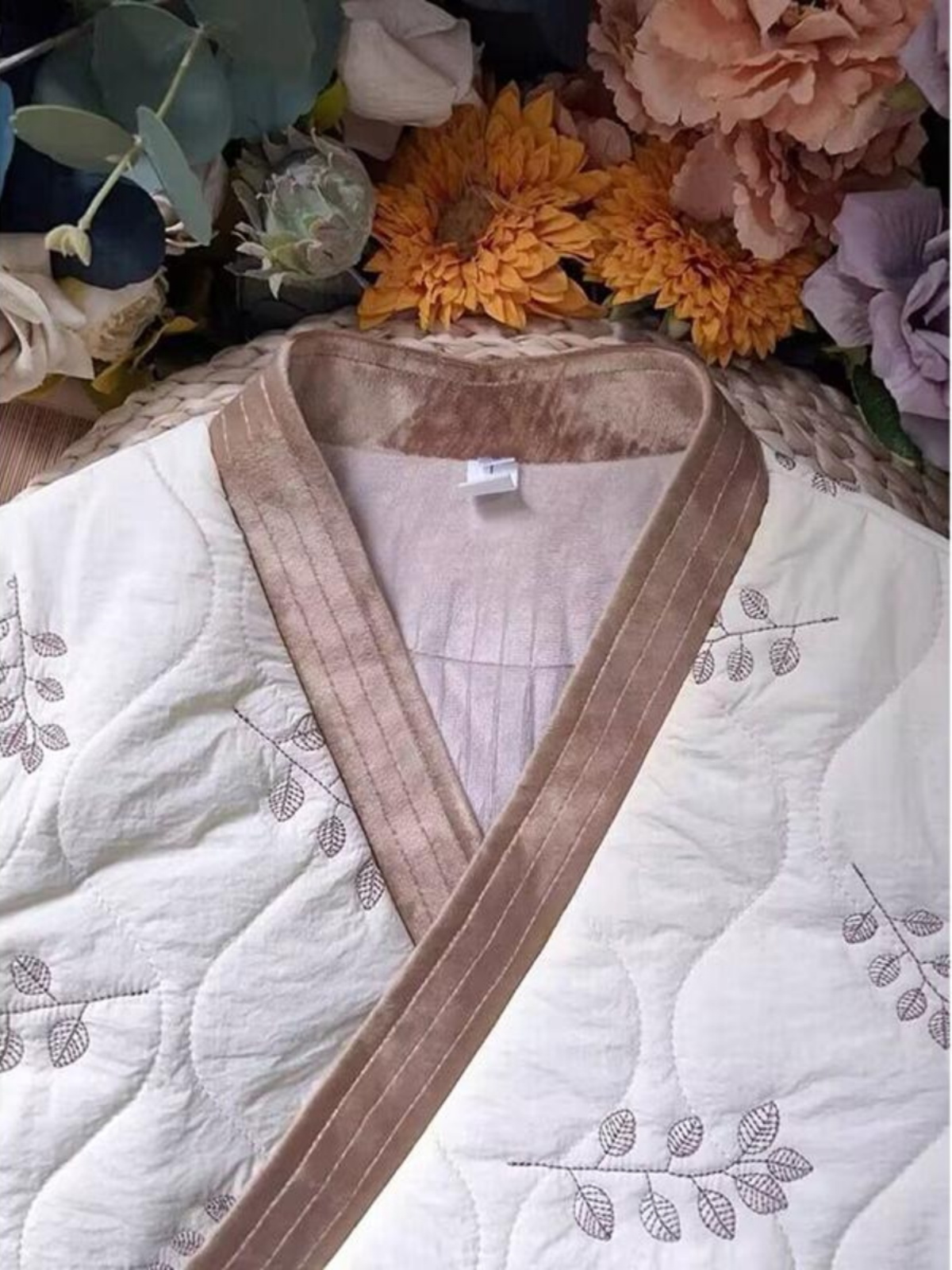 누빔 저고리 계량한복 패딩 겨울 배자 어른 한복 할머니 개량한복 마고자 여성복 - 상세 이미지 4