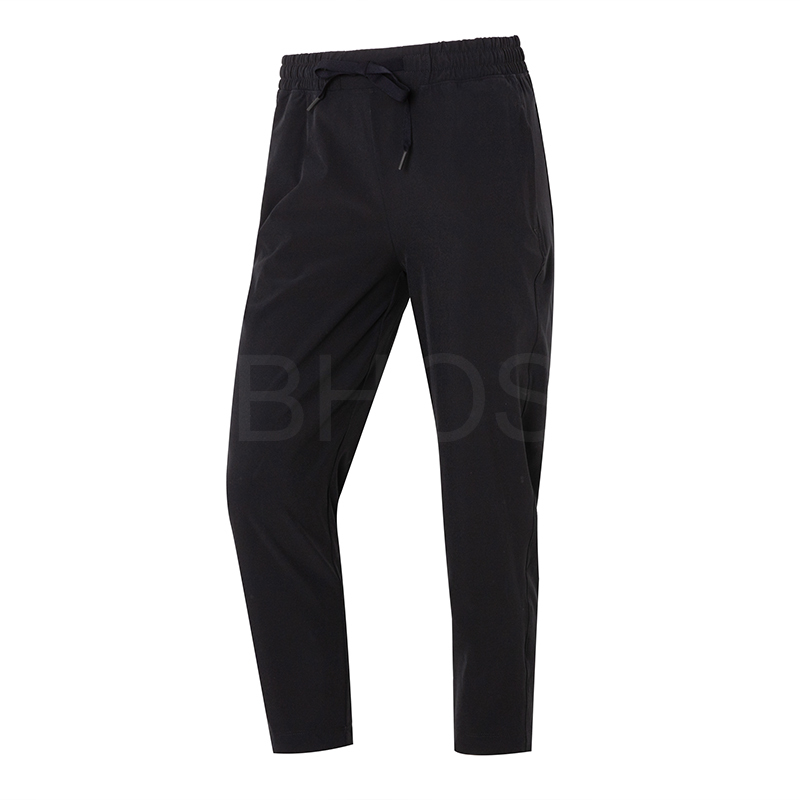 언더아머 Woven Tapered Ankle Pant 블랙 여성