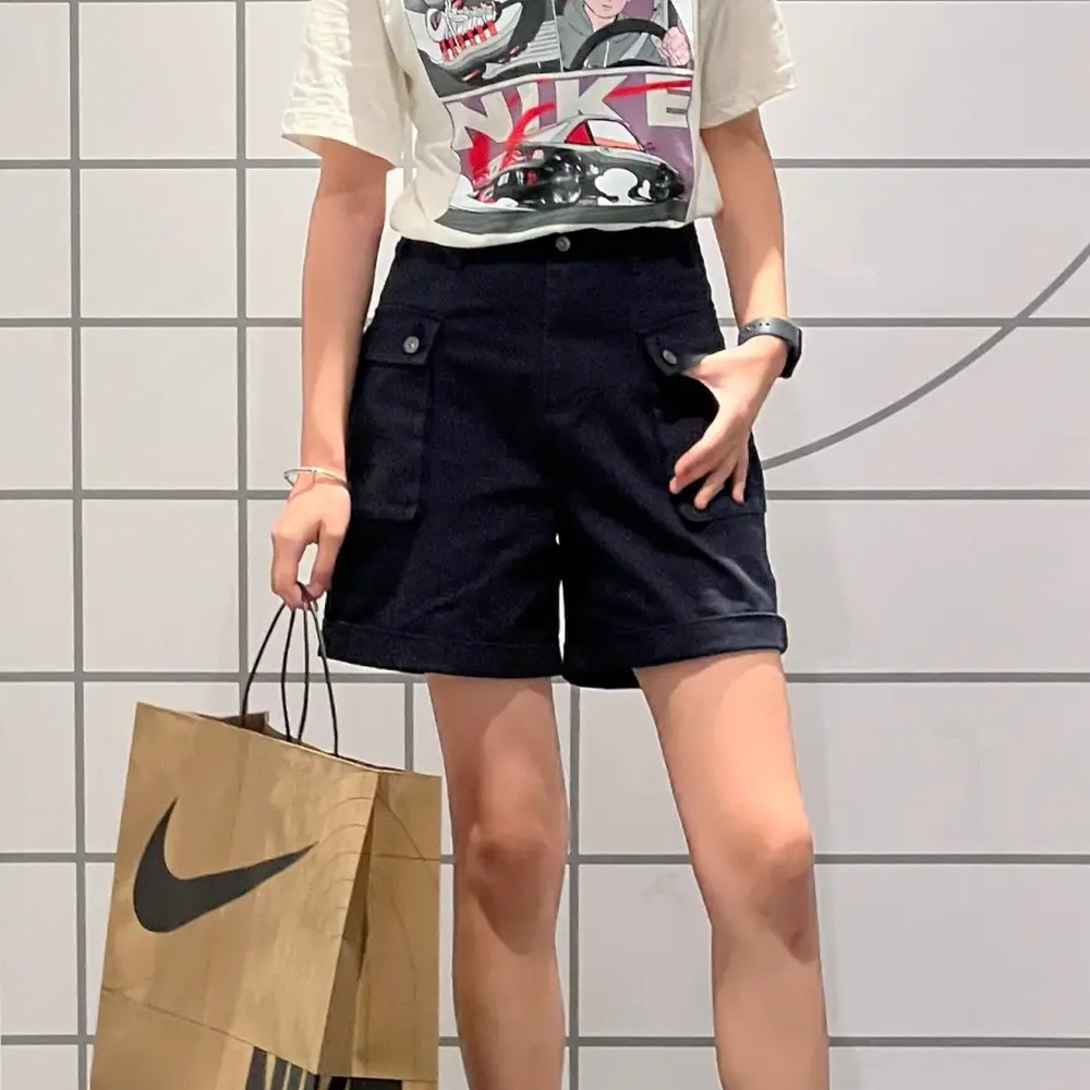 나이키 스포츠웨어 우븐 빅 포켓 카고 반바지 쇼츠 팬츠 블랙, 그린, 화이트 - 상품 이미지