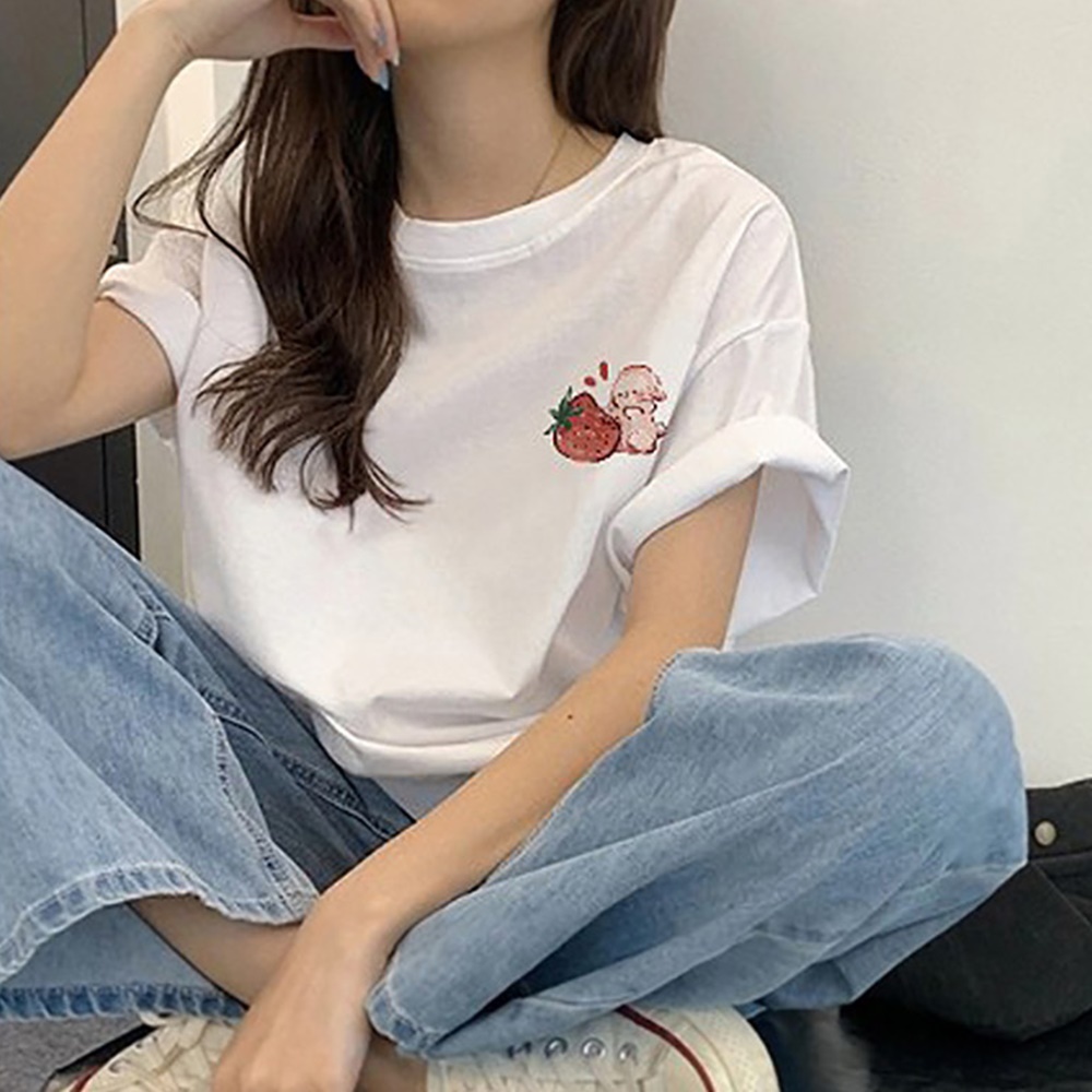 여성 루즈핏 빅사이즈 오버핏 귀여운 딸기 프린팅 반팔 티셔츠 - 화이트