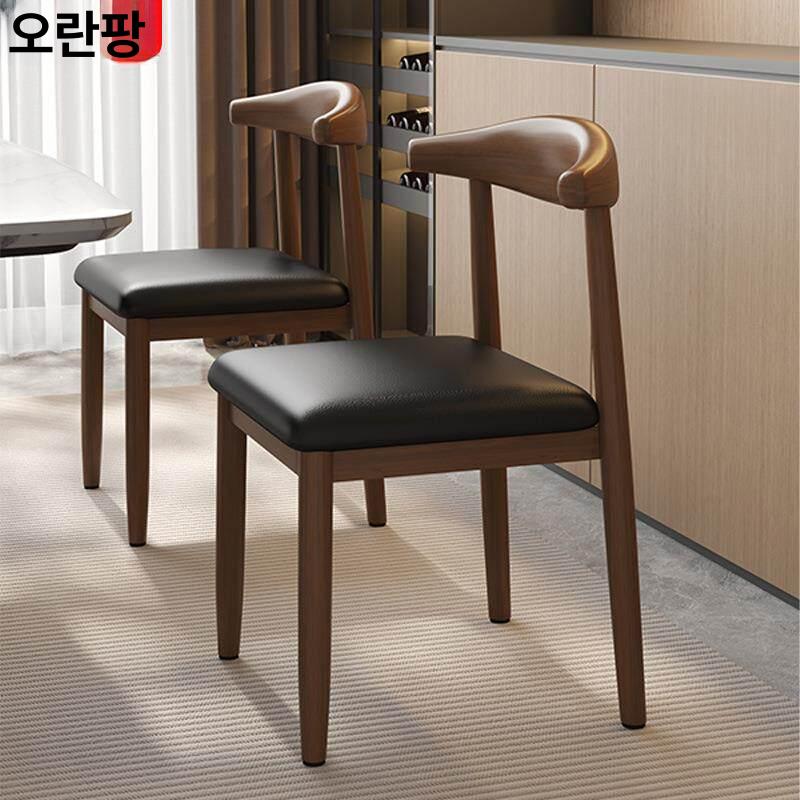 식탁의자 체어 주방 감성 의자 가죽 고급 편한 심플 기능성 고무나무 식당 카페 가정용 - 상세 이미지 3