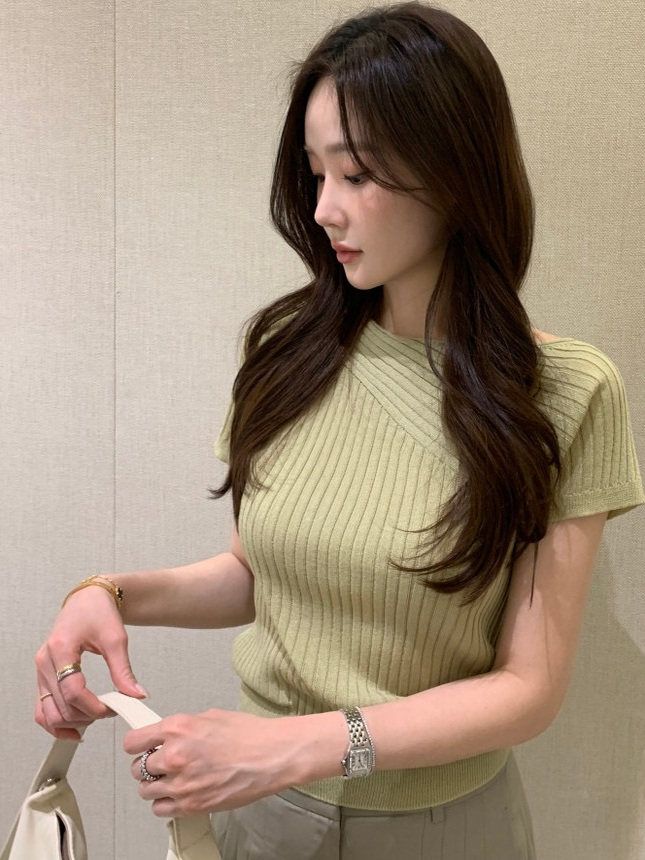 언발란스 티셔츠 탑 슬리브리스 상의 이너 민소매 슬림핏 나시 프렌치 여성 연한 초록색 한 사이즈 - 상세 이미지 3