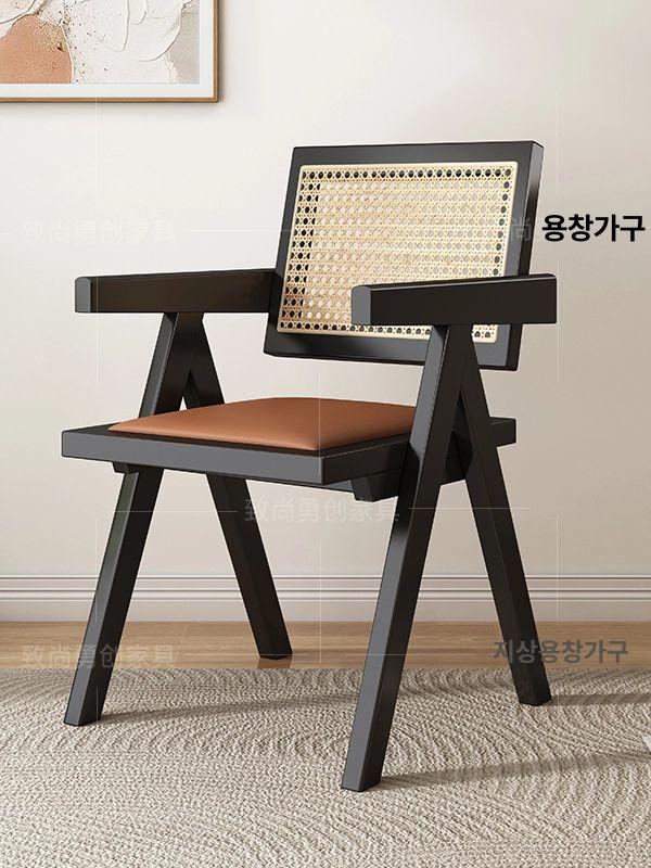 라탄 식탁의자 원목 가죽 인테리어 체리 빈티지 딥그린 월넛 (딥그린 가죽) 4cm 8cm - 상세 이미지 3