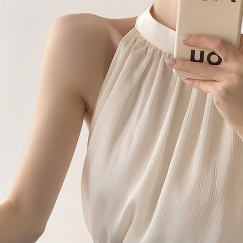 블라우스 홀터넥 쉬폰 블라우스 셔링 여리여리 오피스룩 여성스러운 여름 하객룩 - 상품 이미지