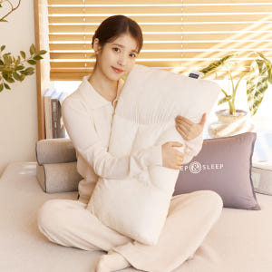 슬립앤슬립 아이유 깊은잠 프리미엄 기능성 경추 베개+베개커버 1개 증정 솔직 후기 | 실제 배치 사진 포함 - 상품 이미지 1