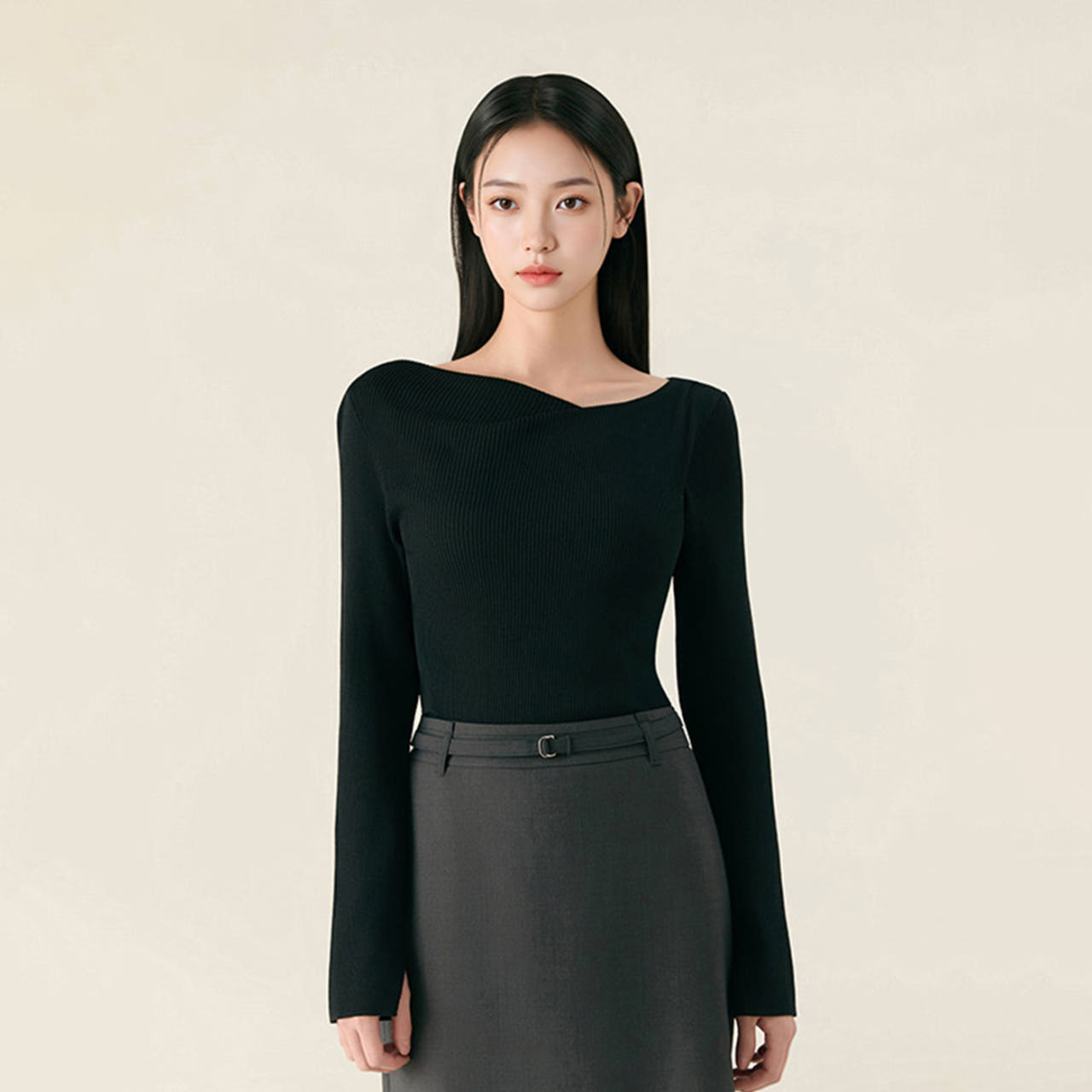 로엠 드레이프 긴팔 풀오버 RMKAG23R12 - 상품 이미지
