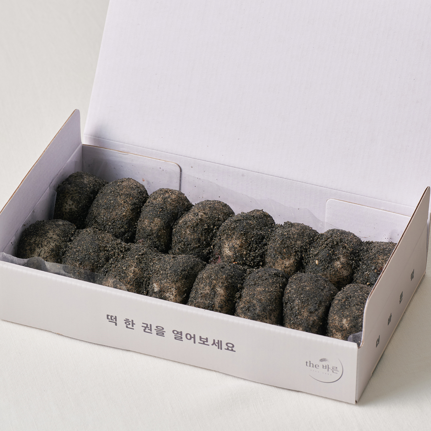찹쌀떡 2종 SET (흑임자찹쌀떡1개, 콩쑥개떡1개) 이미지 8