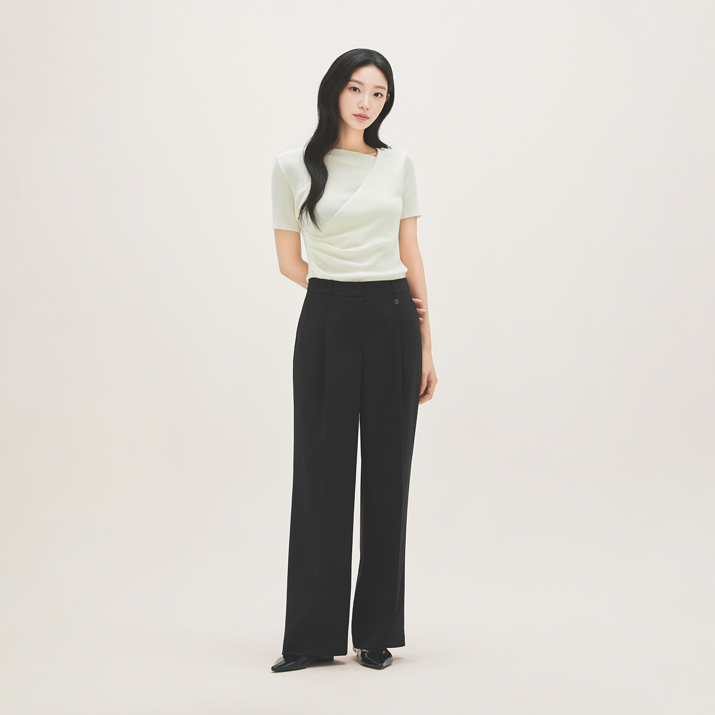 로엠 올데이 원턱 와이드 밴딩슬랙스(숏ver.) RMTWG25R11 이미지 4