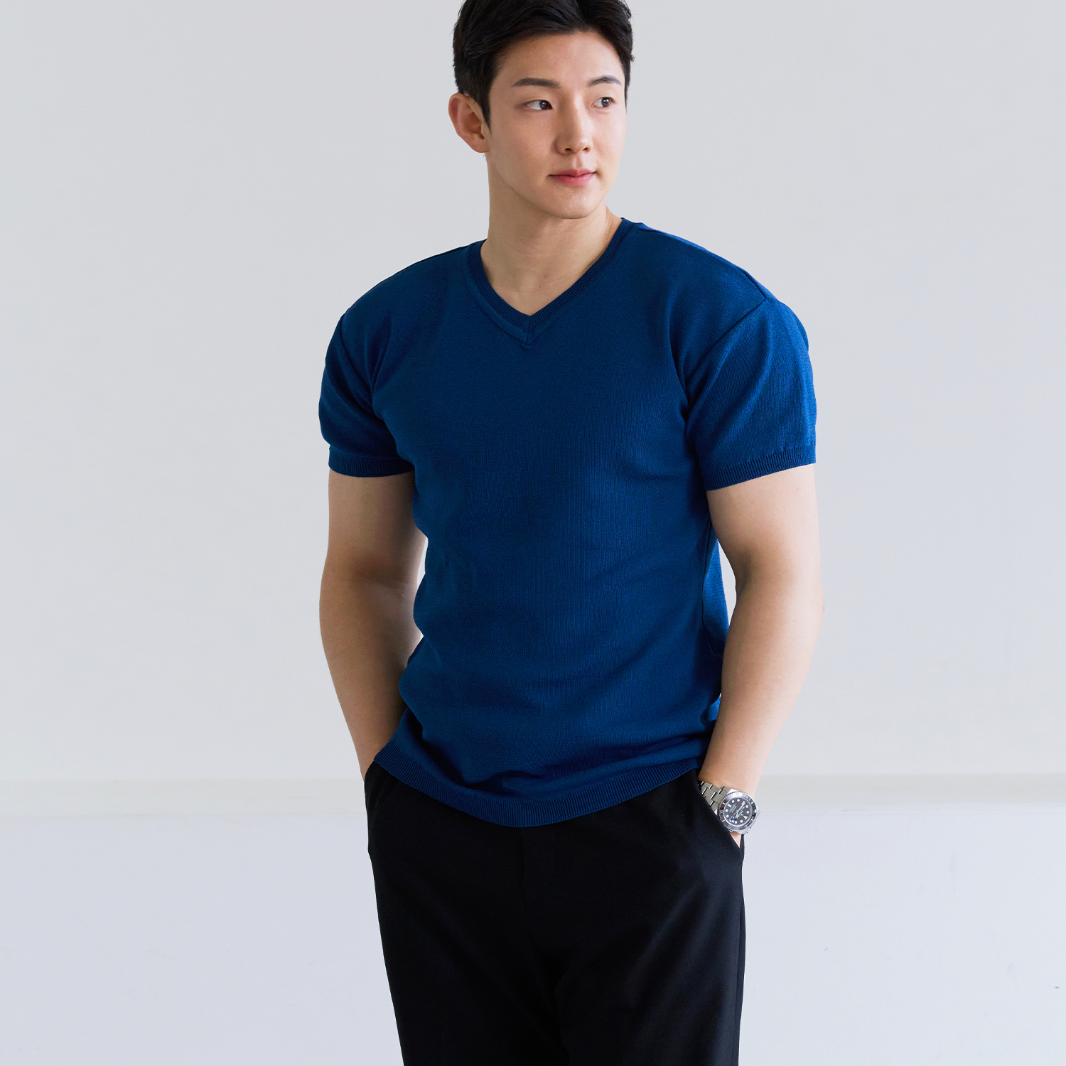 남자 머슬핏 반팔 아이스 쿨링 브이넥 니트 티셔츠 이미지 3