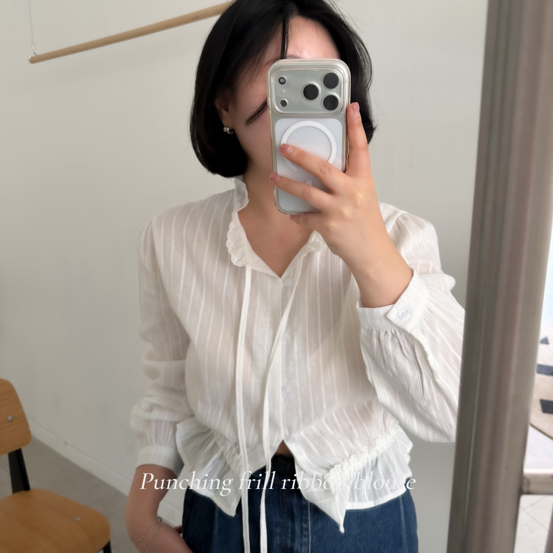 넥프릴 퍼프소매 벌룬 블라우스 펀칭 페플럼 크롭블라우스 (44~66) - 상품 이미지