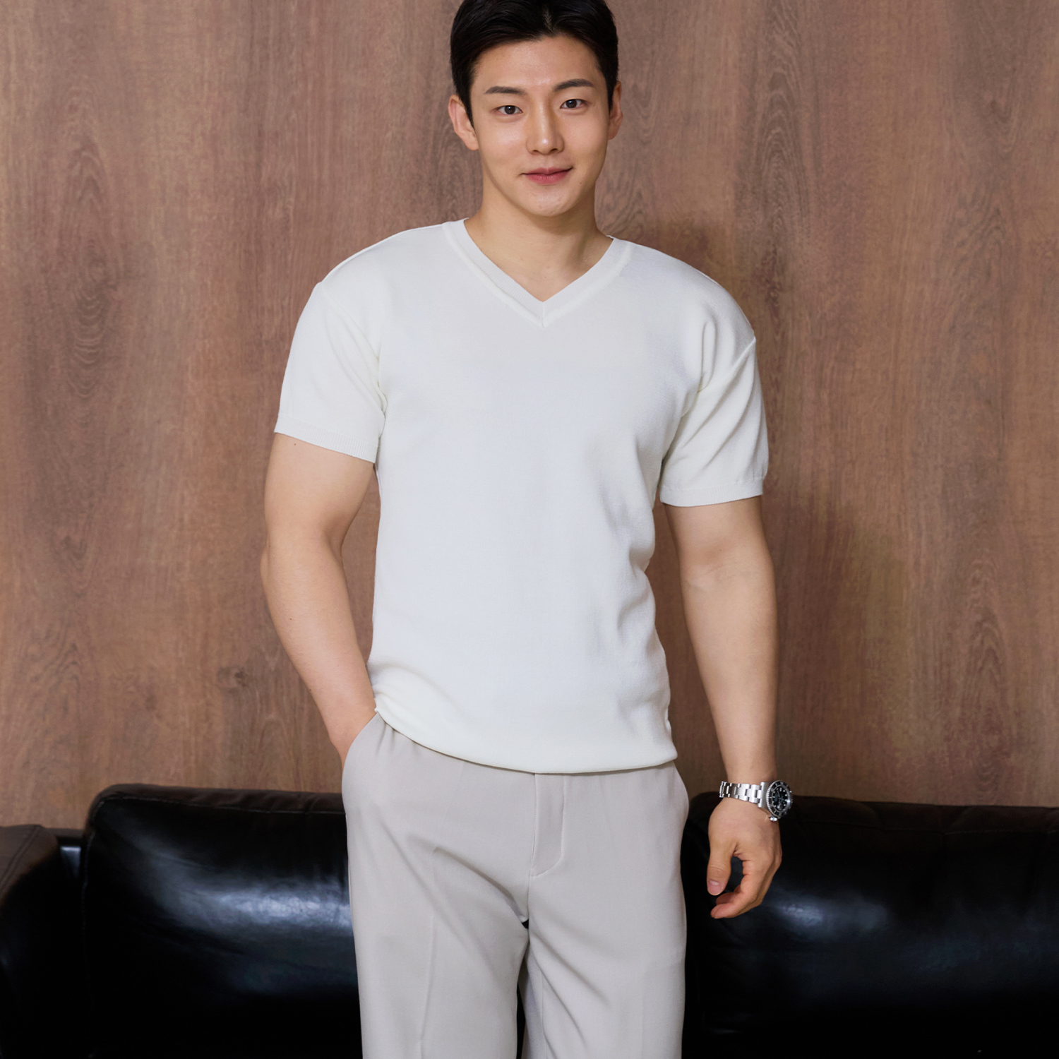 남자 머슬핏 반팔 아이스 쿨링 브이넥 니트 티셔츠 이미지 2