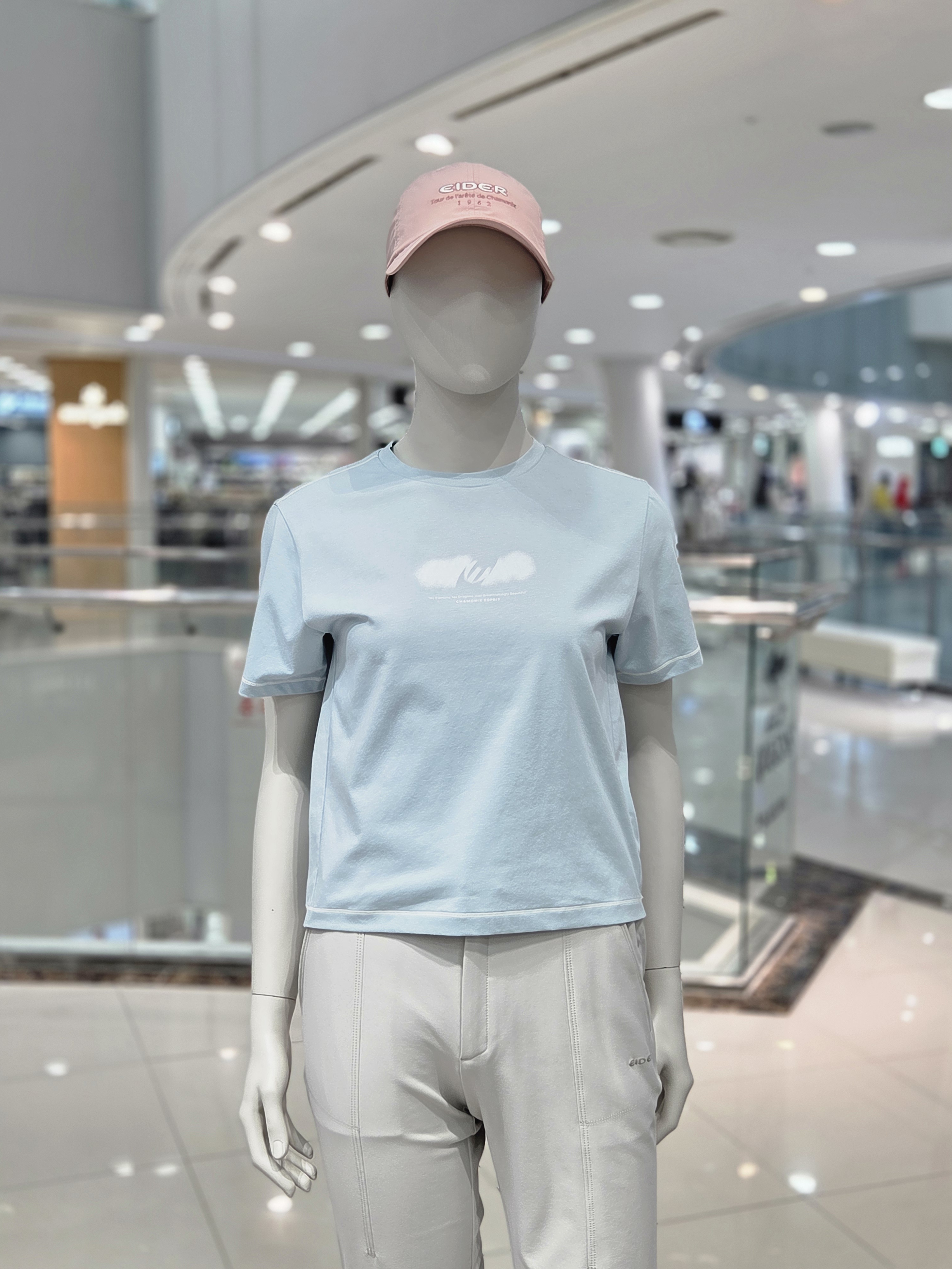 아이더 여성 여름 반팔 라운드티셔츠 시어 WM25265 - 상품 이미지