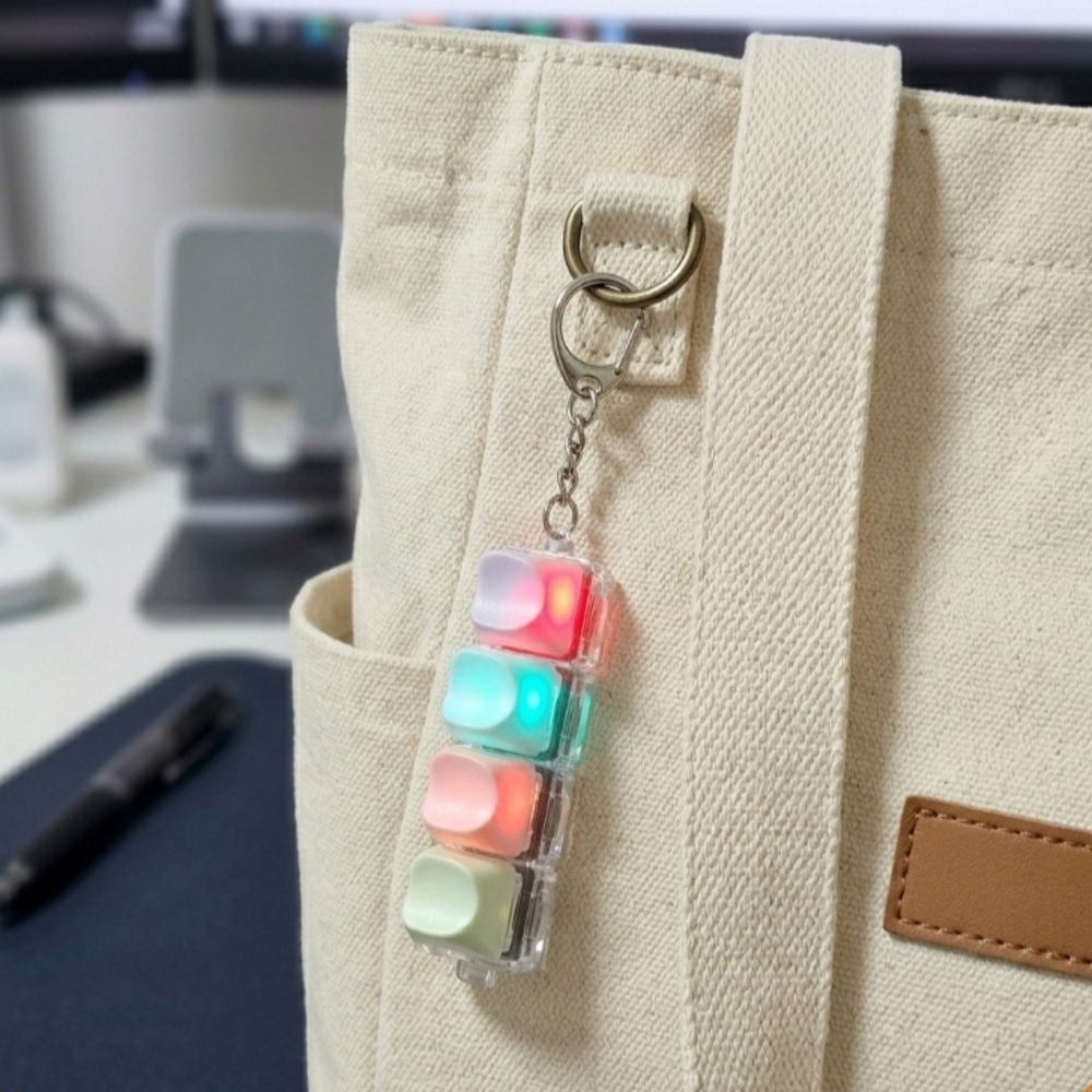 J2K LED 하트 키보드 키캡 키링 가방 열쇠고리 스트레스 해소