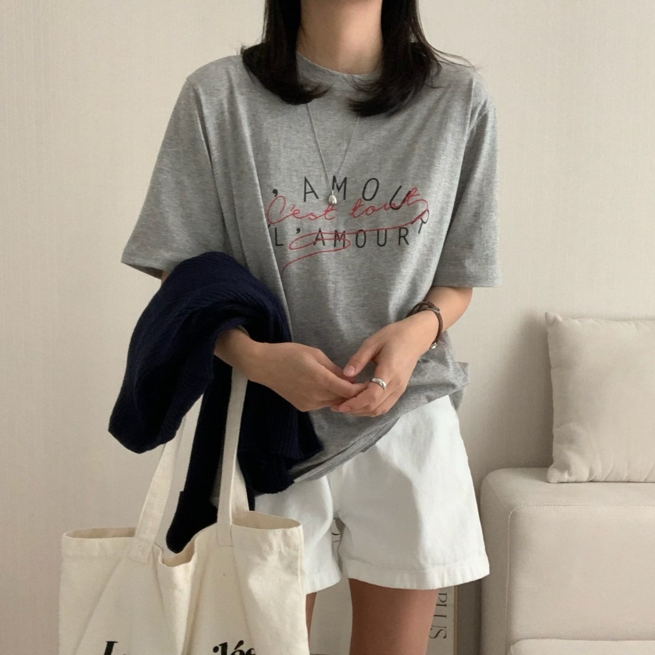 여성 라무르 프린팅 반팔티 세미 오버핏 기본 베이직 캐주얼 데일리룩 면 티셔츠 - 상품 이미지