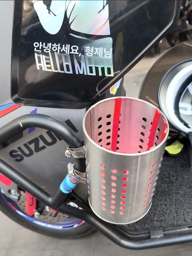 차량용 테이블 트레이 접이식 받침대 책상 다용도 차량 선반 트렁크테이블 뒷자석 뒷좌석 - 상세 이미지 4