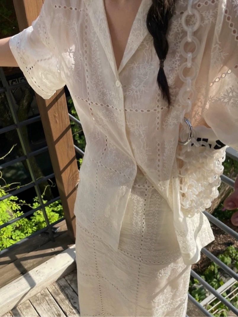 하객룩 레이스 셔츠 플라워 여름 데일리 쉬폰 셔링 퍼프소매 프릴 오피스룩 러블리 여성 - 상세 이미지 4