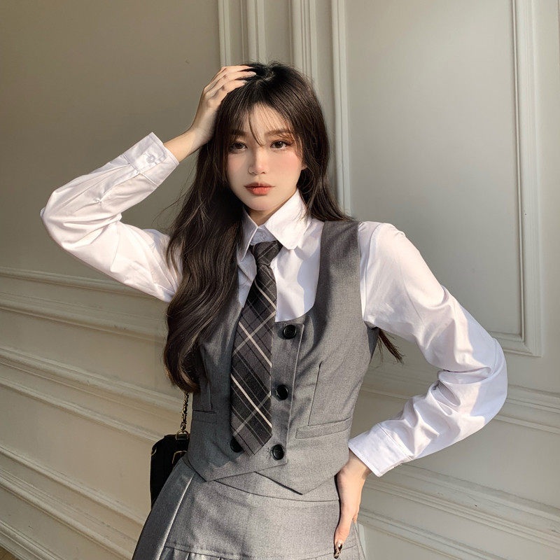 프레피룩 졸업사진컨셉 영국교복 스쿨룩 하이틴 여학생 단정한 크롭 더블버튼 브이넥 베스트 - 상세 이미지 4