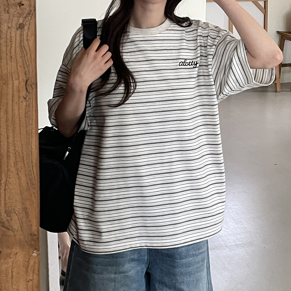 귀여운 멀티 단가라 여름 여성 자수 티셔츠 코튼 라운드 스트라이프 티셔츠 박스티 여자 반팔티 - 상품 이미지
