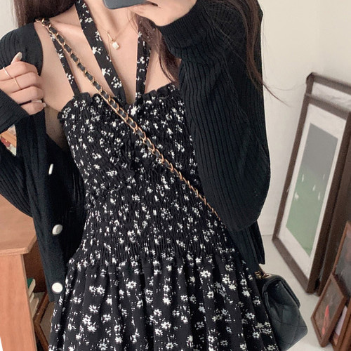 원피스 끈나시 롱 드레스 플라워 스트링 스모크밴딩 슬릿 원피스 멋스러운 여름 휴양지 데일리룩 - 상세 이미지 4