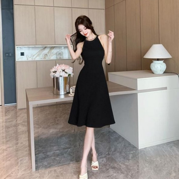 데일리룩 여성 원피스 홀터넥 원피스 슬림핏 여름 - 상품 이미지