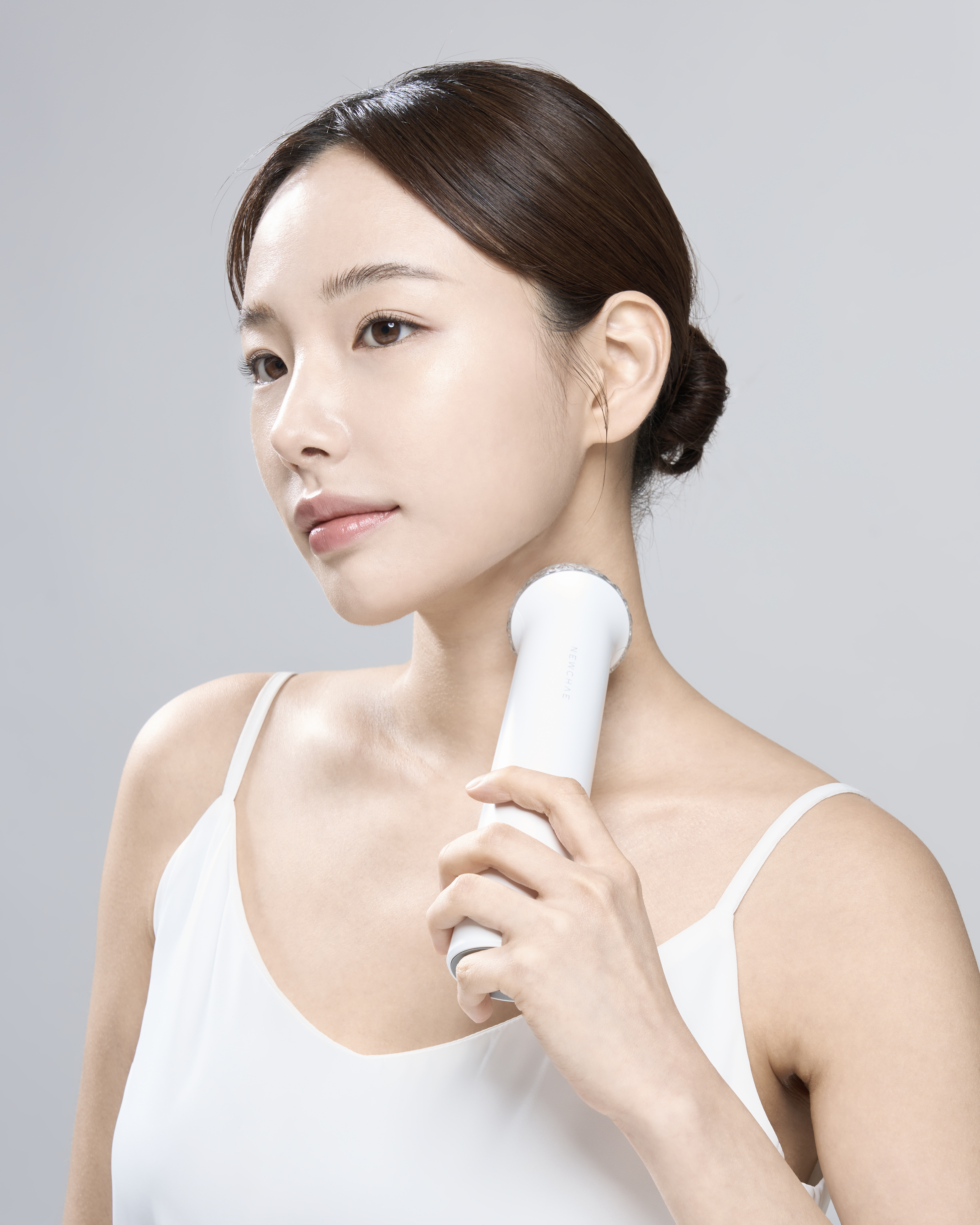 이아소-뉴채 고주파+EMS+ELP 리프팅 탄력 화장품 침투 강화 피부미용기기 이미지 6
