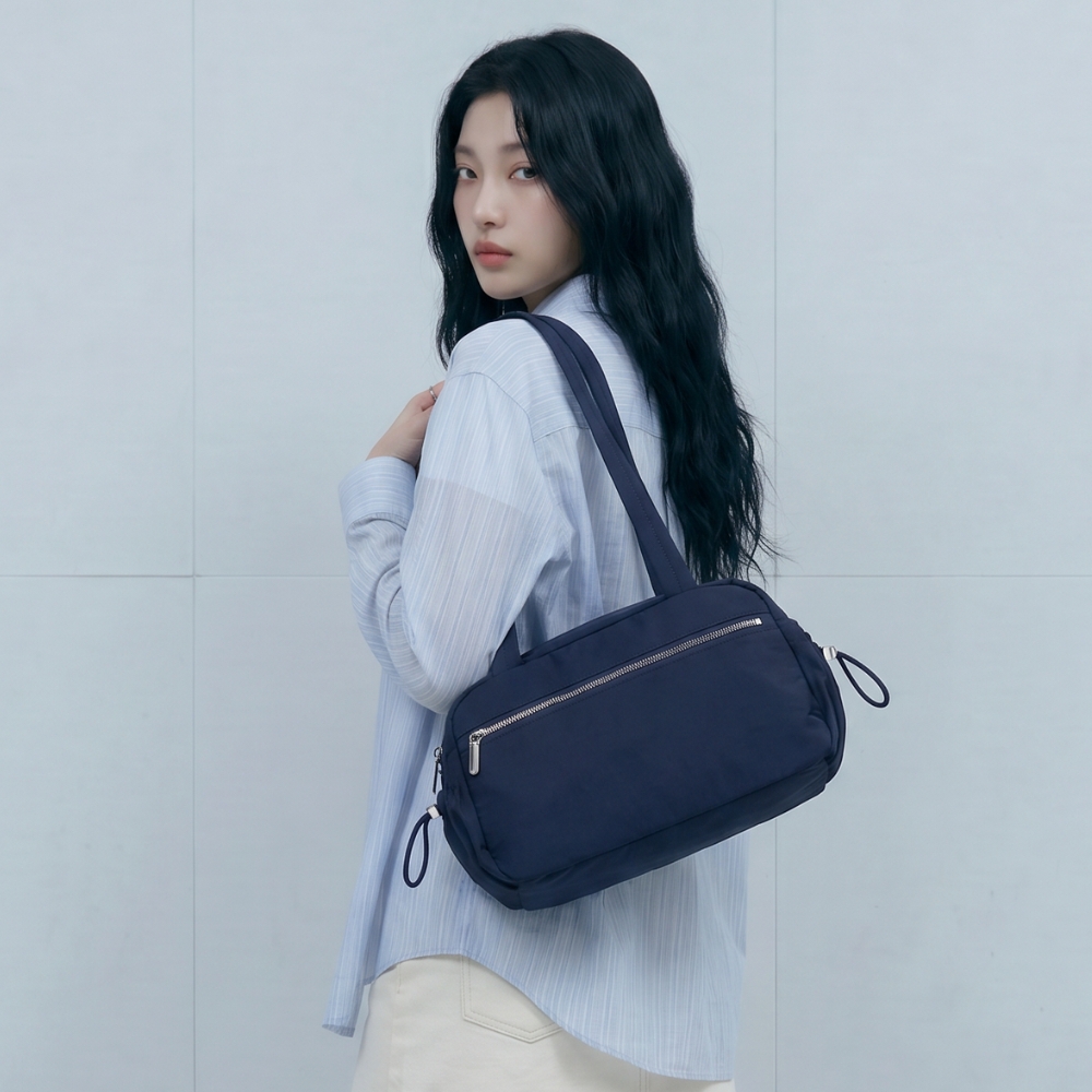 [먼슬리무드] 루나 무드 나일론 데일리 보부상 숄더백 (3색상) 네이비 - 상품 이미지