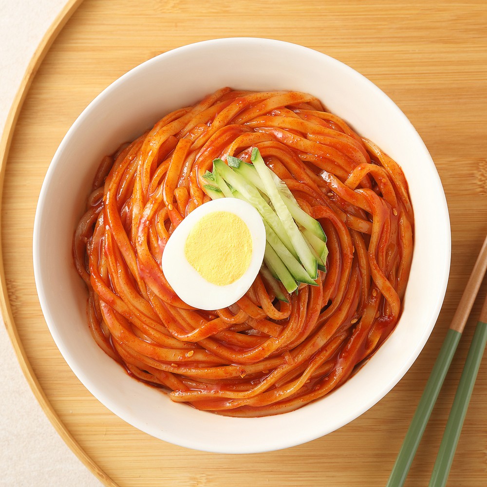 [푸딩픽] 비빔칼국수 330g x 3팩_동치미 착즙 시원한 매콤새콤 비법소스 - 상품 이미지