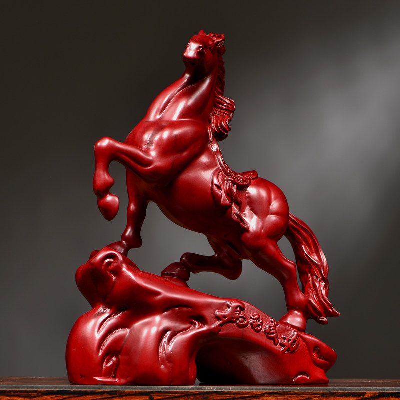 붉은말 조각상 빨간말 장식품 개업선물 액운 사무실 장식 붉은말장식품 15cm - 상세 이미지 3