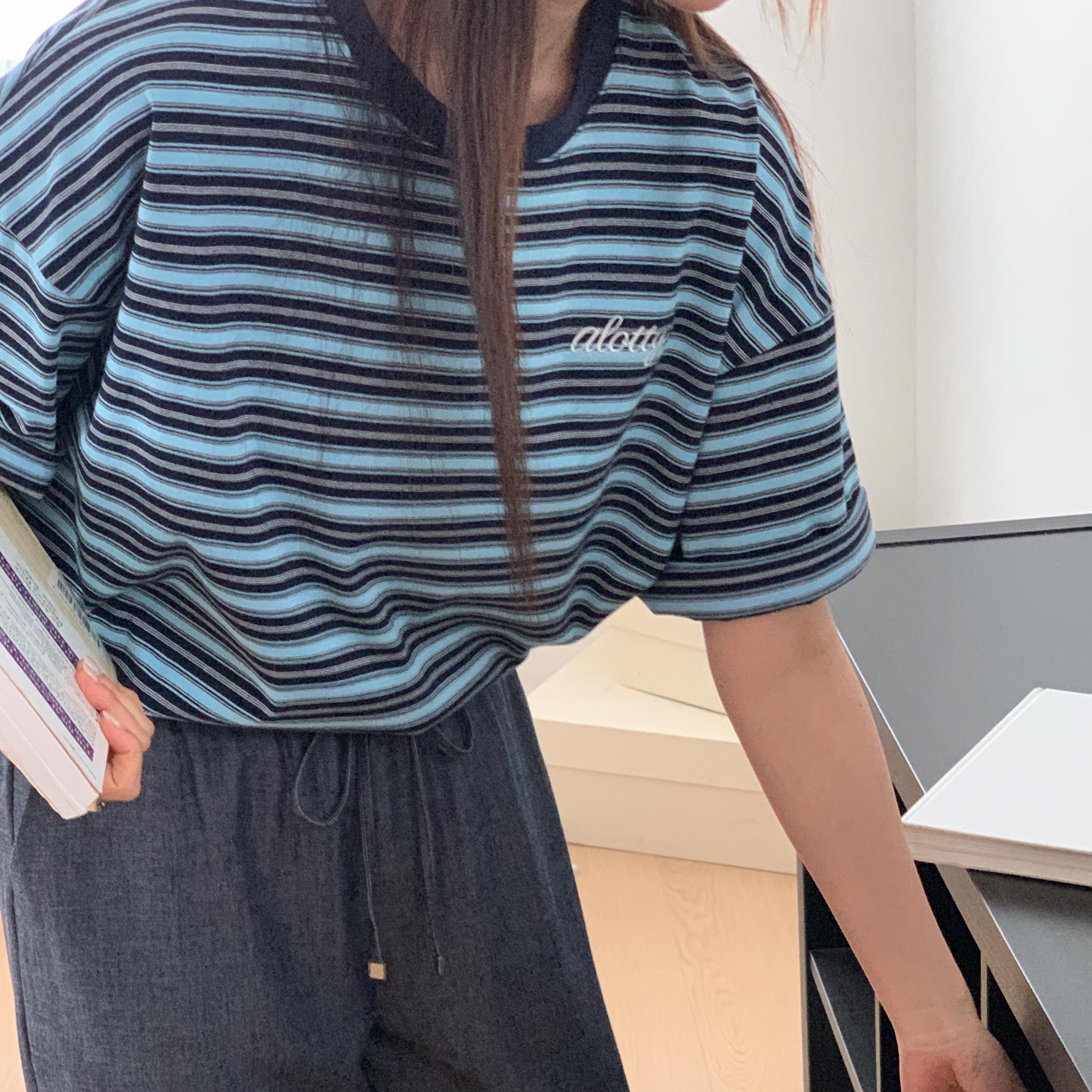 여성 스트라이프 자수 박스티 빅사이즈 반팔티 데일리룩 캐주얼 오버핏 루즈핏 반팔 이미지 7