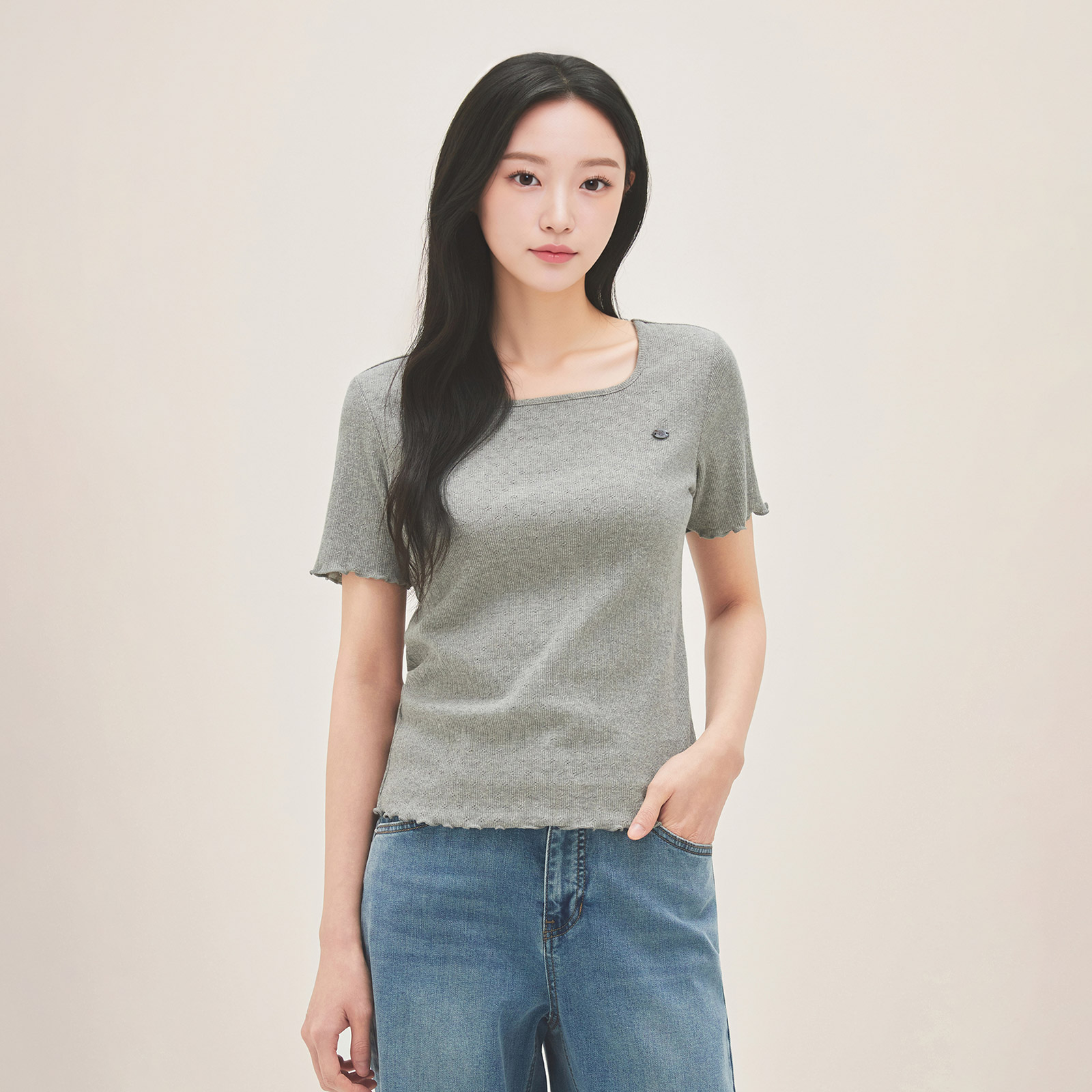로엠 [RE] 반팔 펀칭소재 스퀘어넥 티셔츠 (RMLWG23R11) RMHWG25RT6 이미지 3