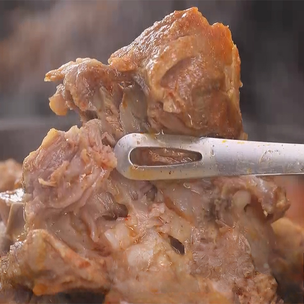 심가네 노다지 왕창 감자탕 5팩 1000g 100% 국내산 돈뼈 한우사골 우거지 뼈해장국 이미지 7