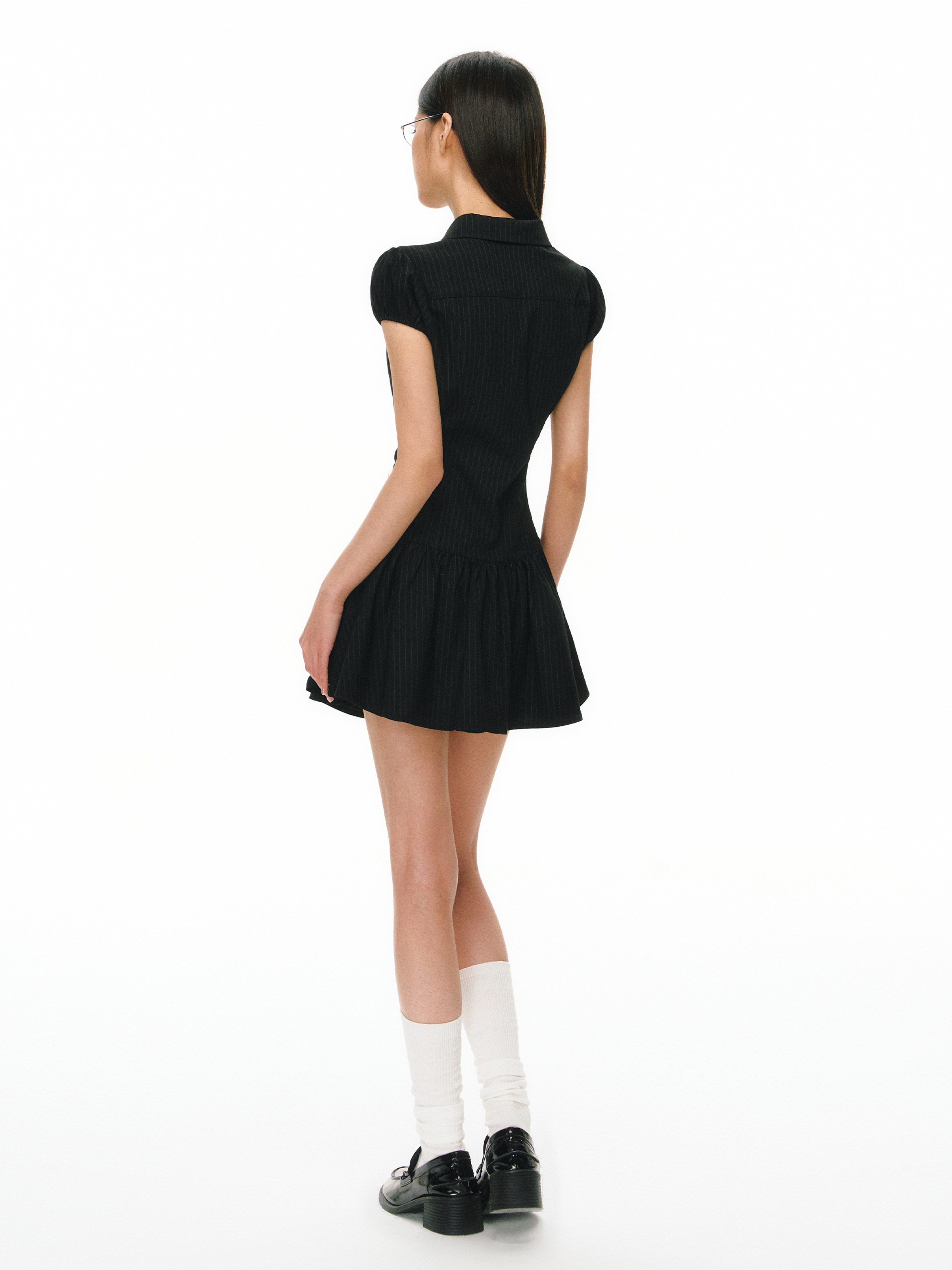 Ariseism 카라원피스 플리츠 a라인 블랙 스트라이프 미니 반팔원피스 - 상세 이미지 5