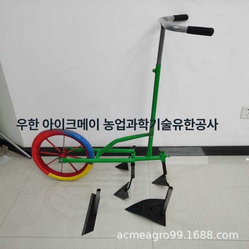 수동 제초기 인력 미니 경운기 푸쉬 괭이 농기구 3날 휠 잔디 제거기 (공기압 바퀴) - 상세 이미지 4