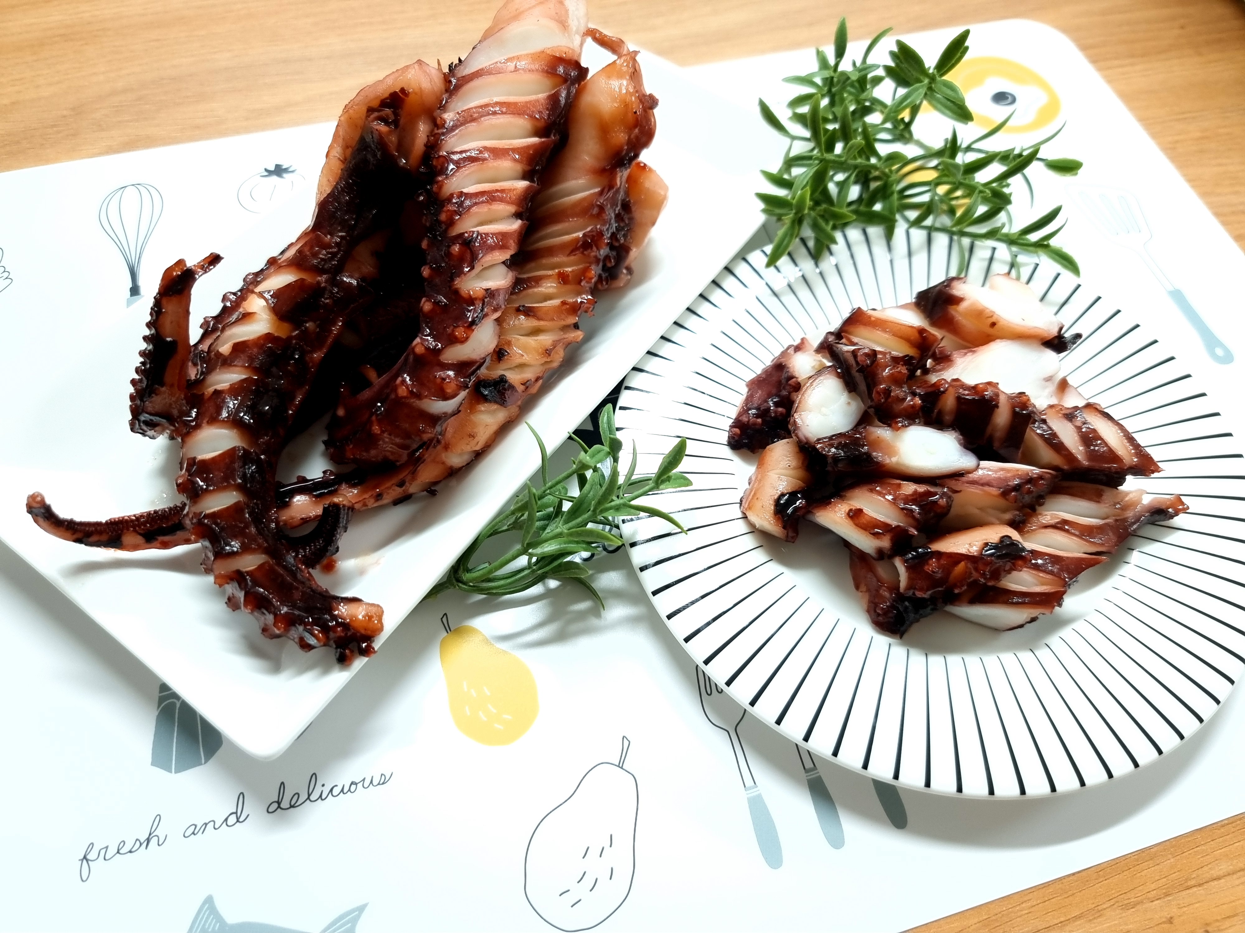 강원도 가공 통통 가문어다리 통족 (중) 캠핑요리 업소용 호프안주 1kg, 10개 - 상세 이미지 3
