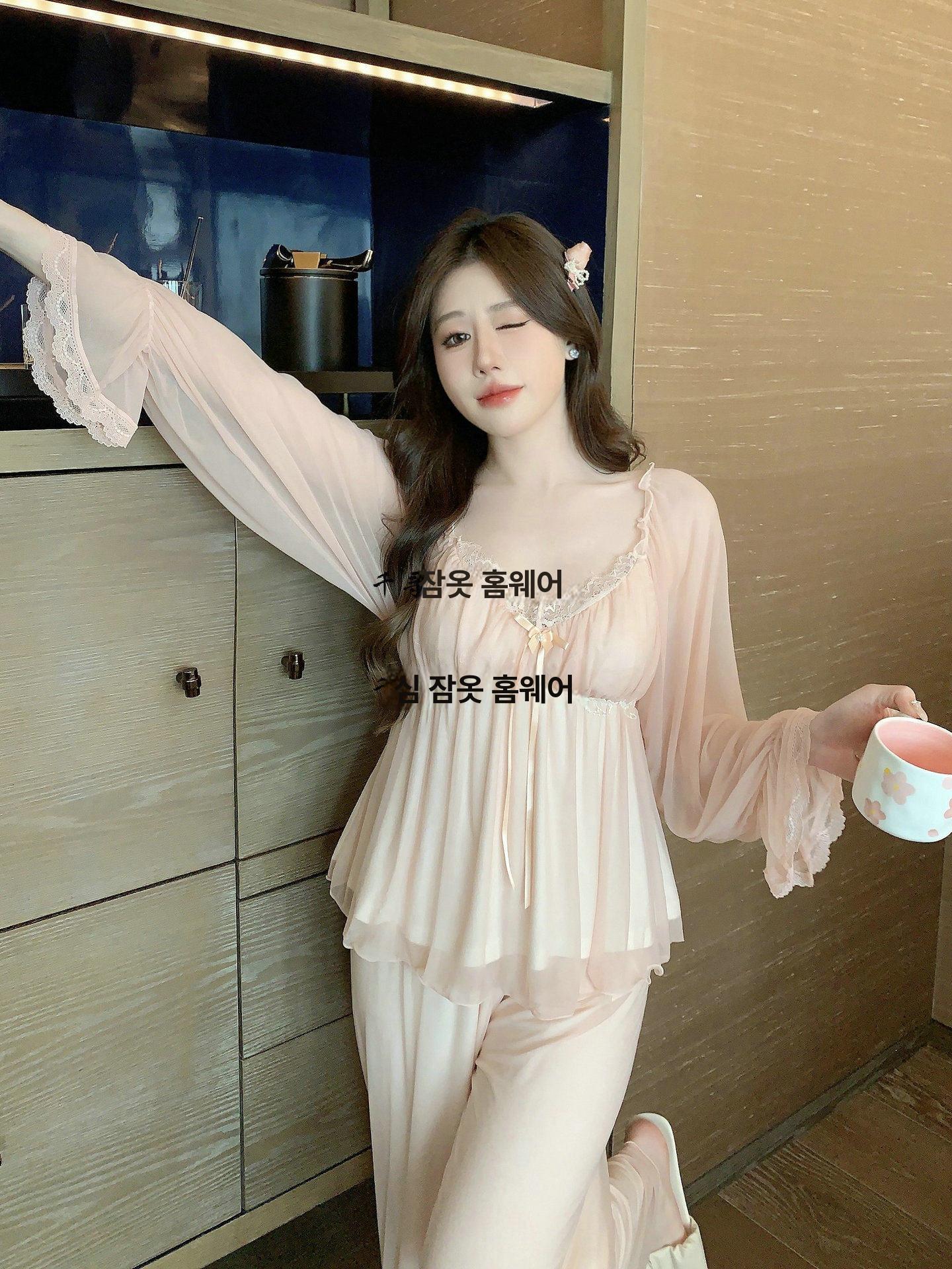 긴팔 캡내장 잠옷 원사이즈 슬렌더 슬림핏 프릴 시스루 나시 파자마 세트 - 상세 이미지 4