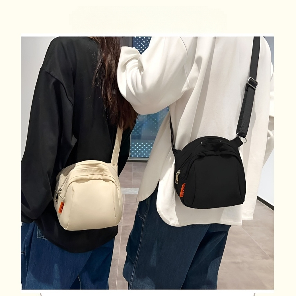 J2K 라운드 크로스백 가벼운 데일리 가방 보부상 여행용 숄더백 - 상품 이미지
