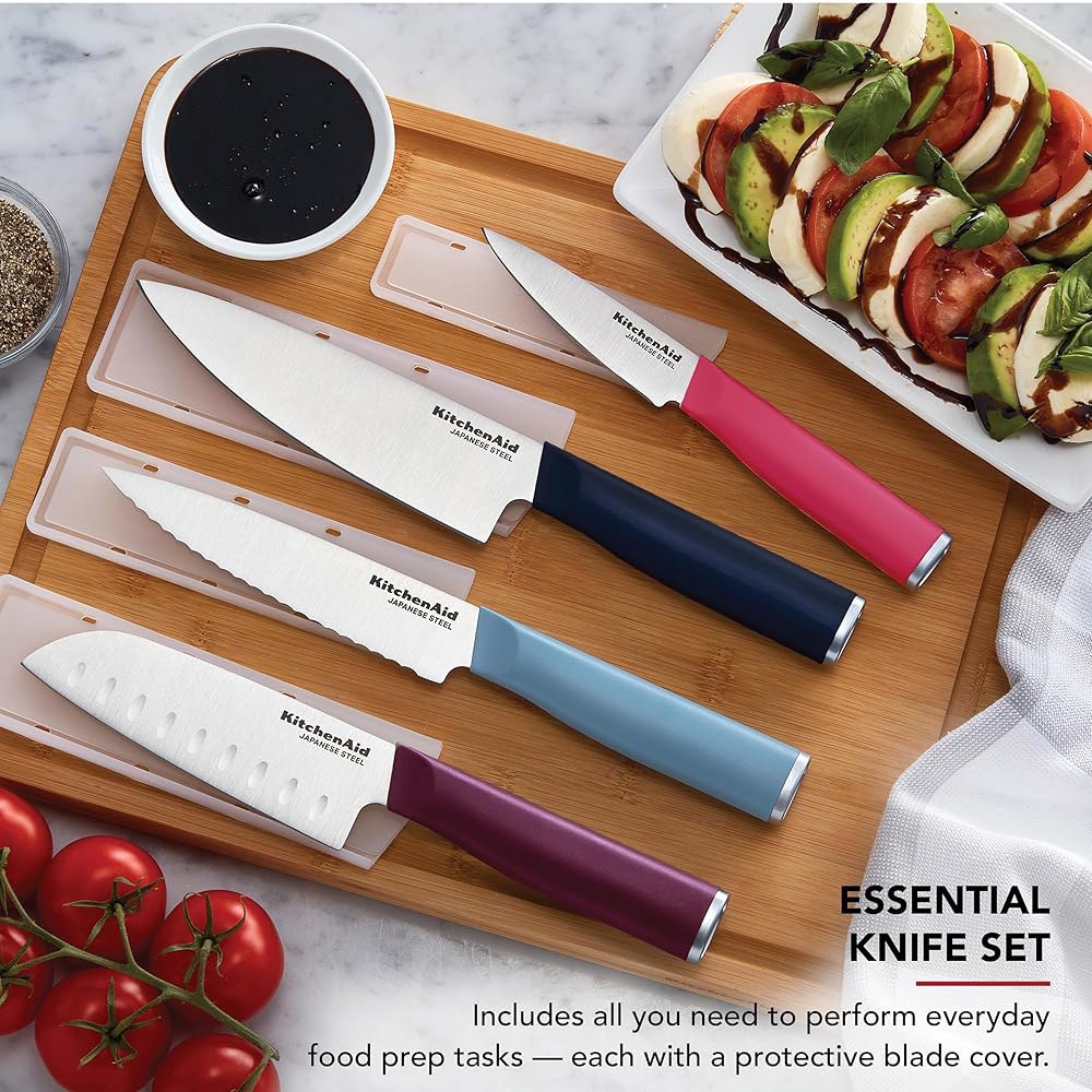 칼날 커버가 있는 키친에이드 4피스 셰프 나이프 세트, 6인치 나이프, 5인치 산토쿠, 5.5인치 톱니 모양 유틸리티, 3.5인치 파링 고탄소 일본 강철, 다양한 색상 - 상세 이미지 2