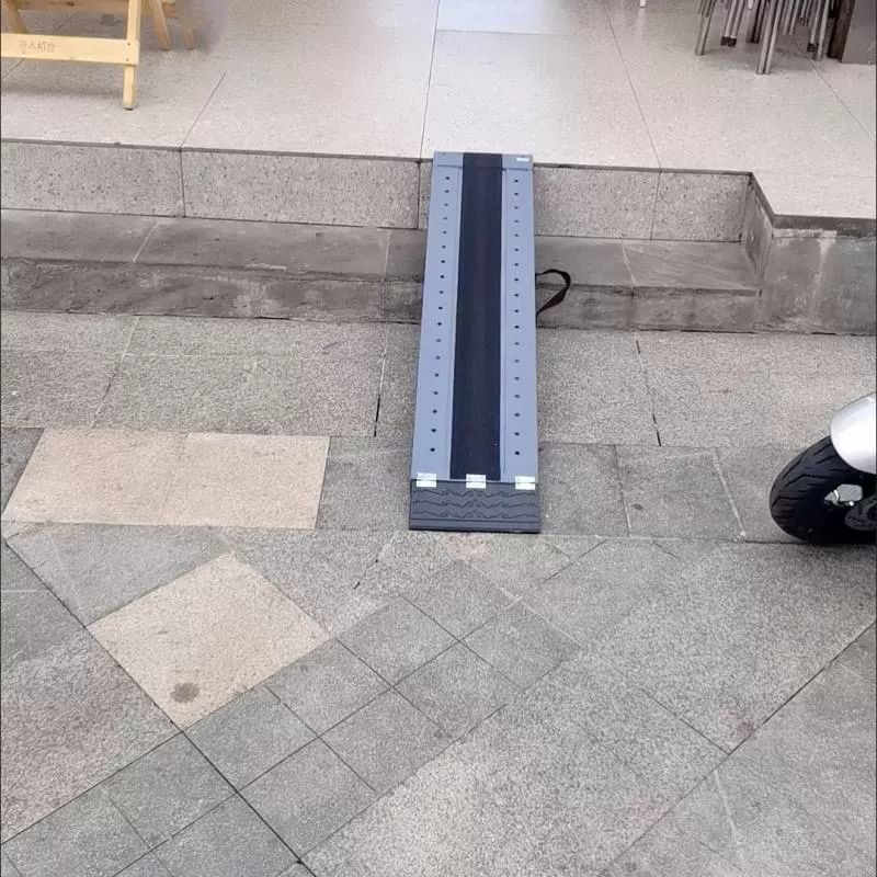 접이식 경사로 사다리 진입판 로딩 문턱 적재 슬로프 경사판 아연도금 보조 운반 - 상세 이미지 4