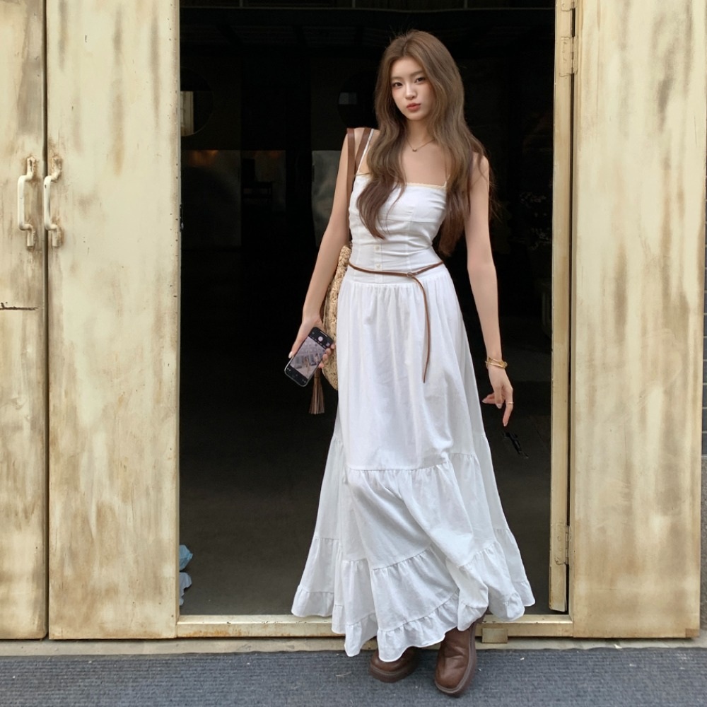 여름 코튼 슬림핏 화이트 끈나시 롱원피스 캉캉 플레어 뒷밴딩 휴양지 바캉스룩 - 상품 이미지