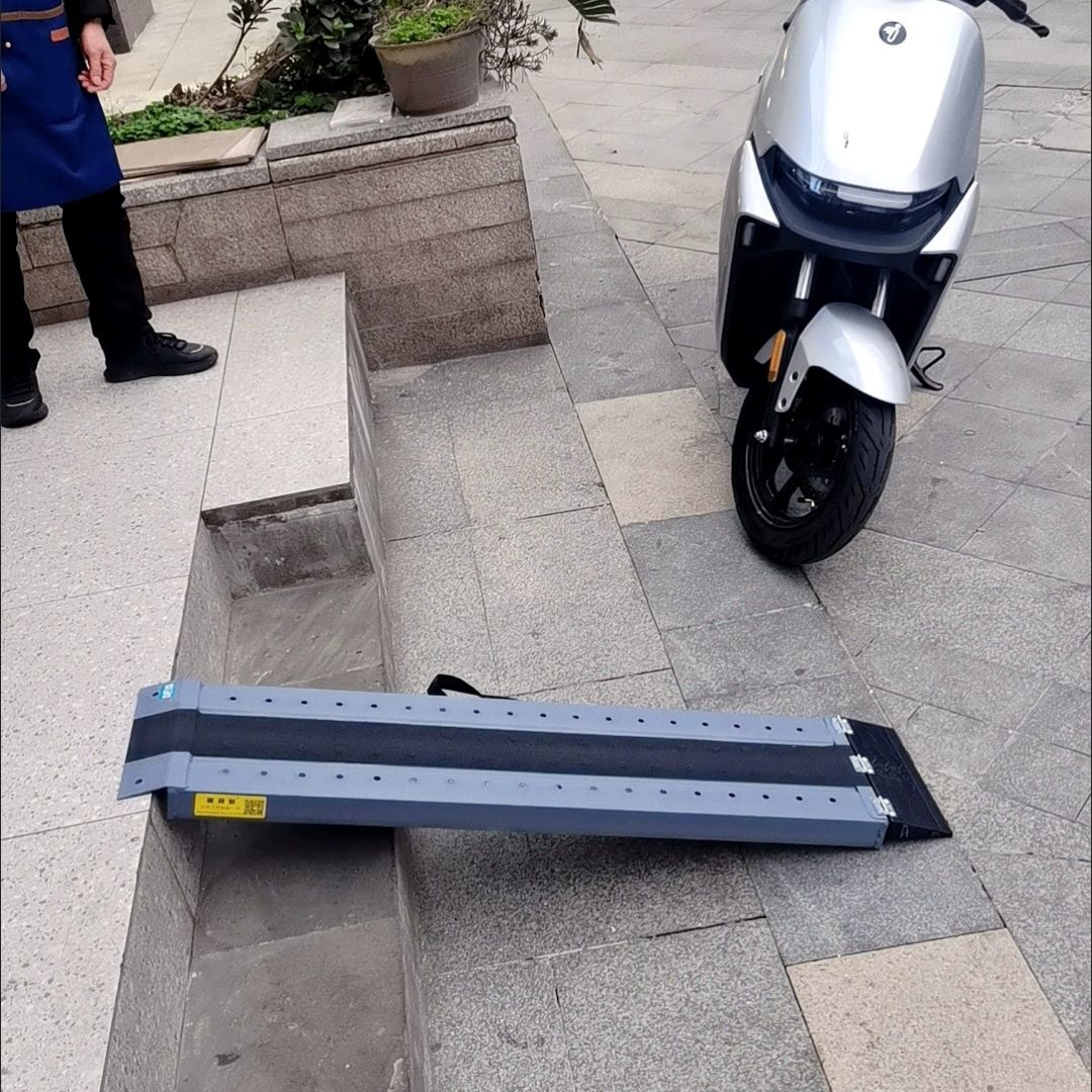 접이식 경사로 사다리 진입판 로딩 문턱 적재 슬로프 경사판 아연도금 보조 운반 - 상세 이미지 3
