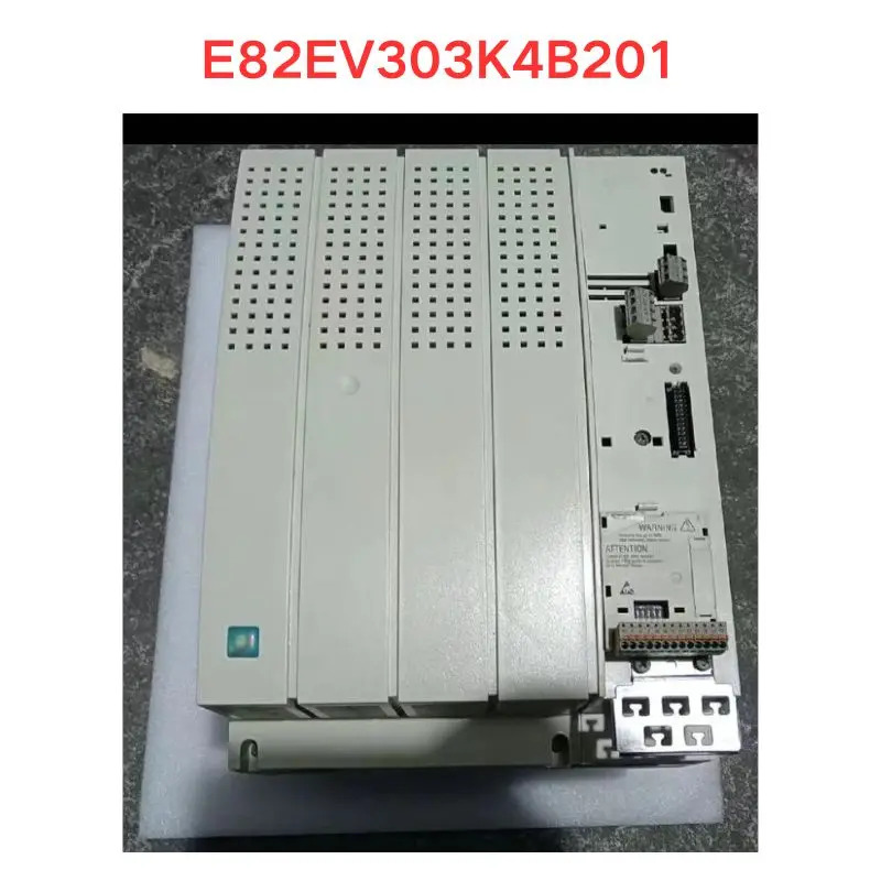 리퍼 E82EV303K4B201주파수 변환기 기능 OK