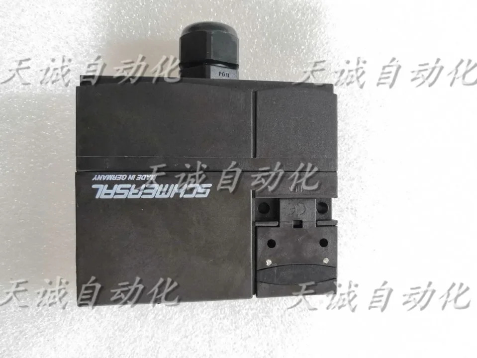 독일 SCHMERSRL Smyrsay 안전 도어 잠금 스위치 AZM 170SK-02ZRKA 24VAC/DC
