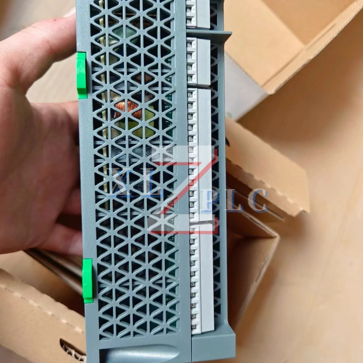 PLC 모듈 원본 TM100C32RN TM100C40RN